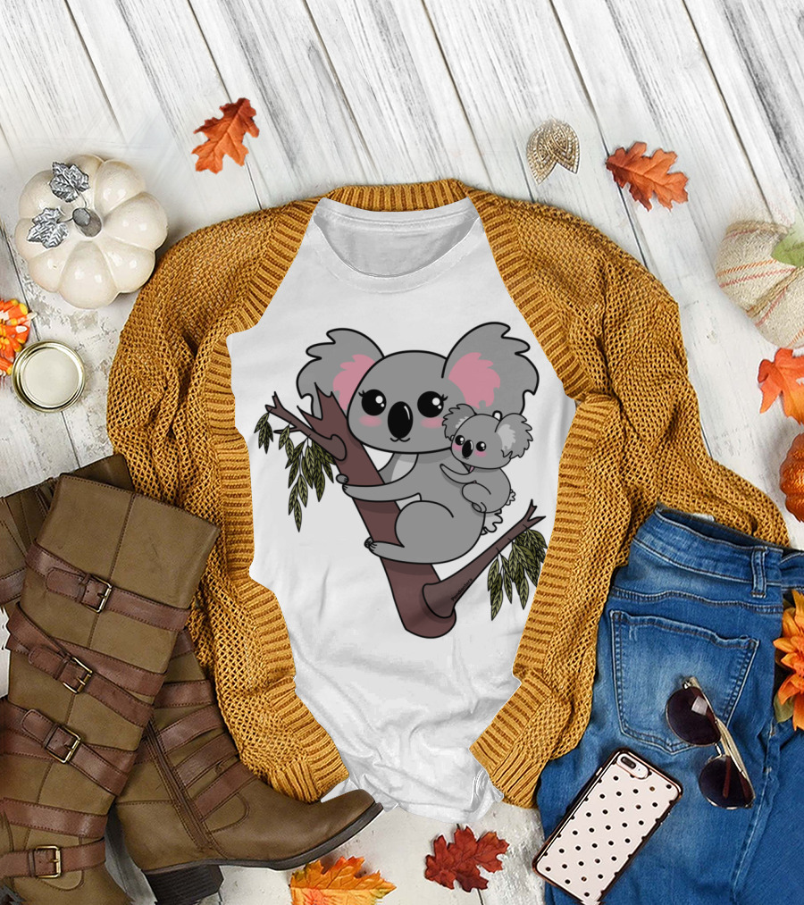 Kawaii Koalas Mother And Baby On Tree Branch Cute T-Shirt
