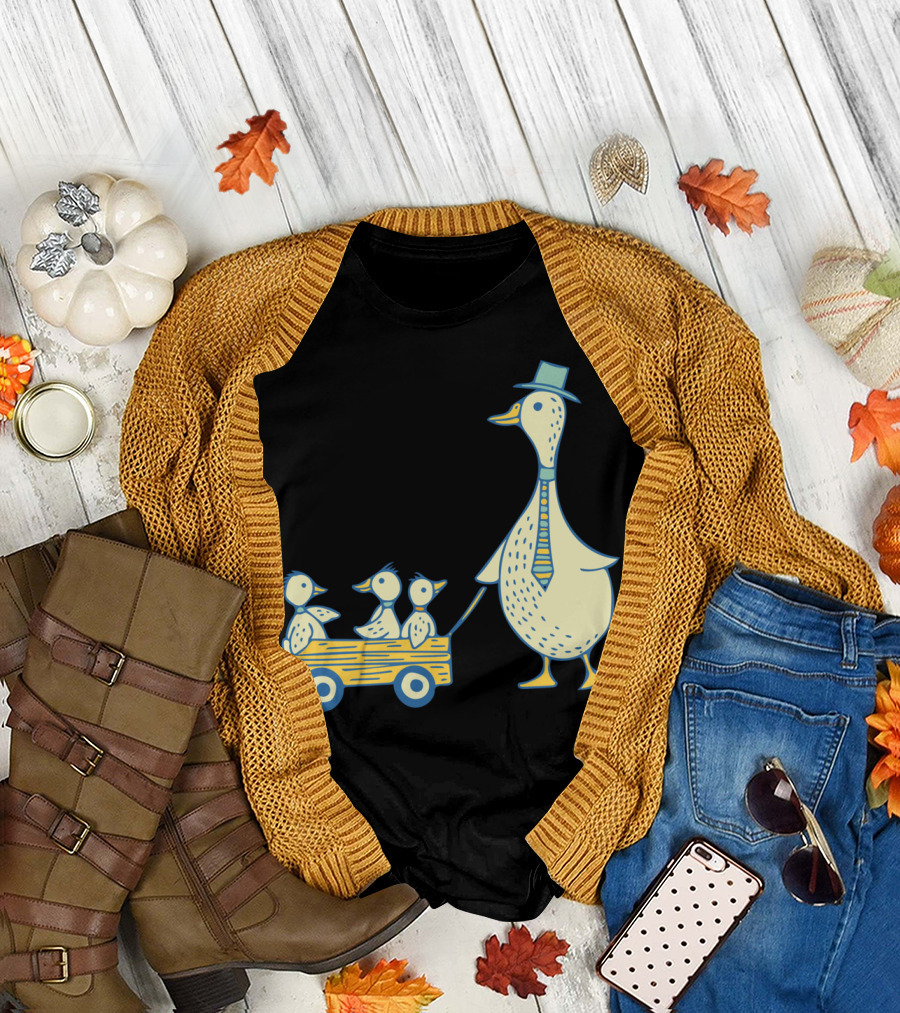 Daddy Duck with Three Ducklings in Wagon Wearing Tie and Hat T-Shirt