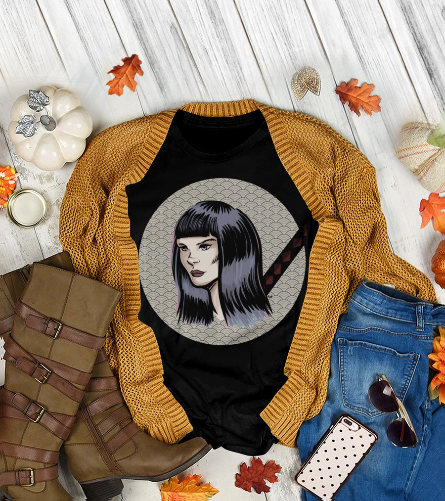 Kunoichi Samurai Sword Graphic Circle T-Shirt