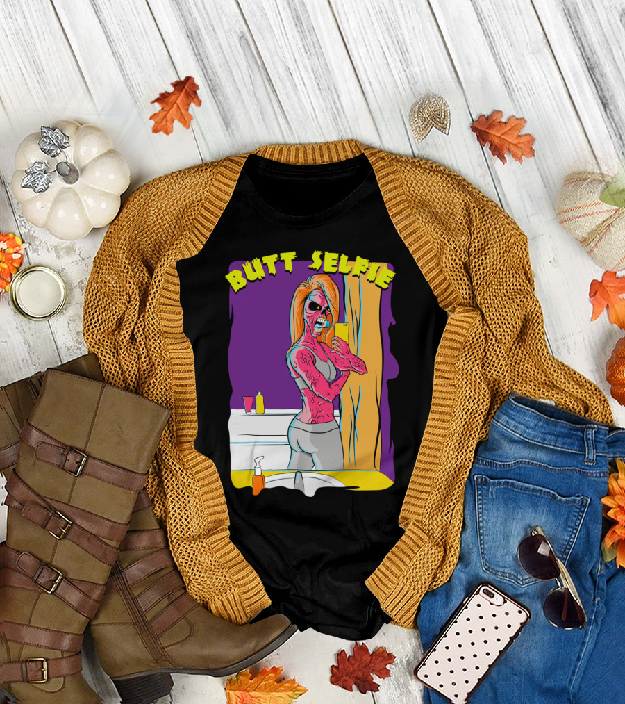 BUTT SELFIE ZOMBIE MIRROR IMAGE WITH PHONE T-Shirt