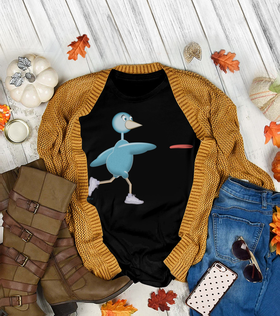 Disc Golf Bird Throwing Disc in Sneakers T-Shirt