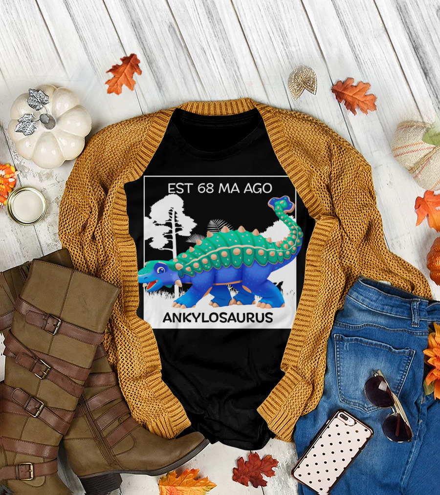 ANKYLOSAURUS EST 68 MA AGO Prehistoric Dinosaur with Tree Background T-Shirt