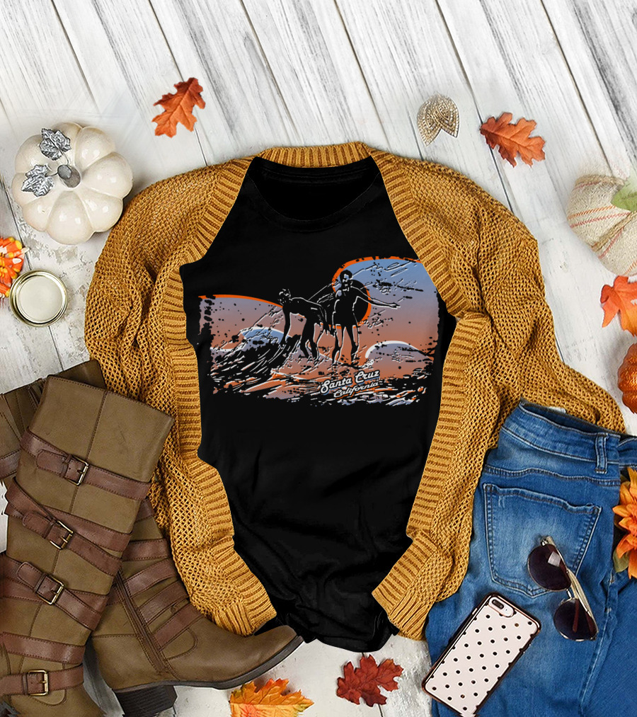 Halftone Surfer Santa Cruz California Retro Sunset Scene T-Shirt