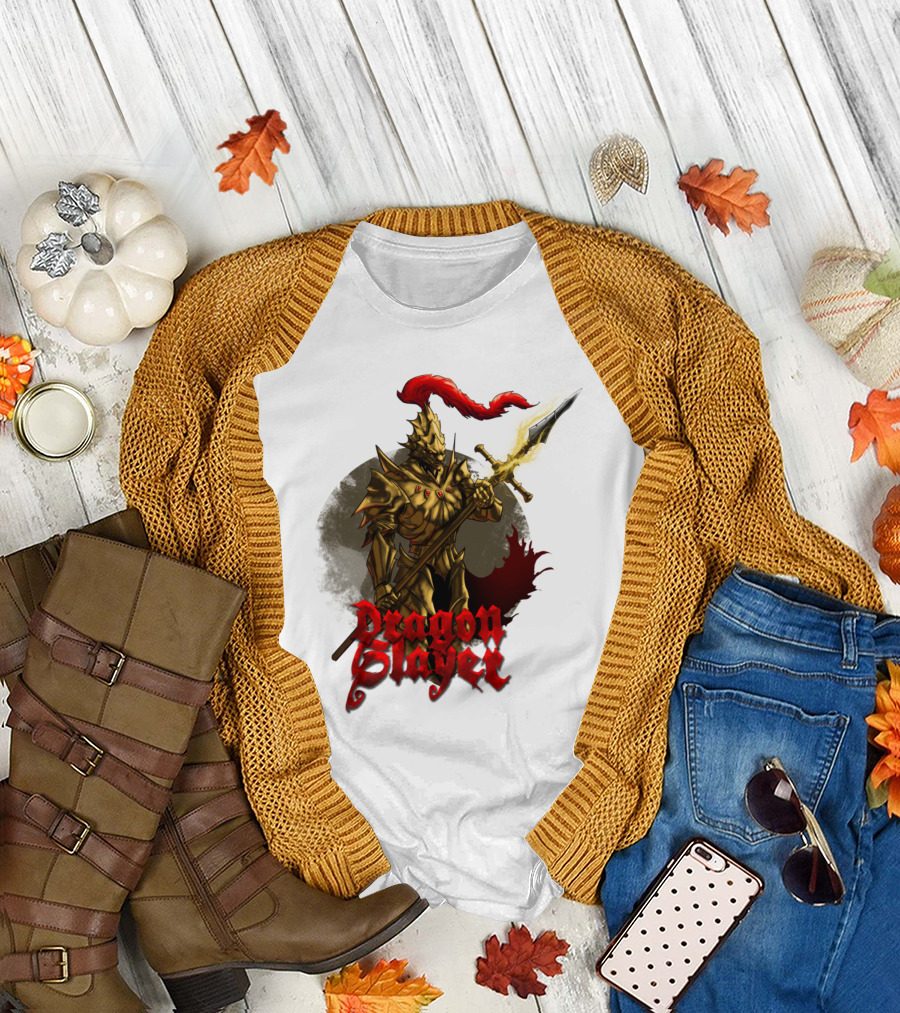 Dragon Slayer Ornstein with Lightning Spear and Red Plume T-Shirt