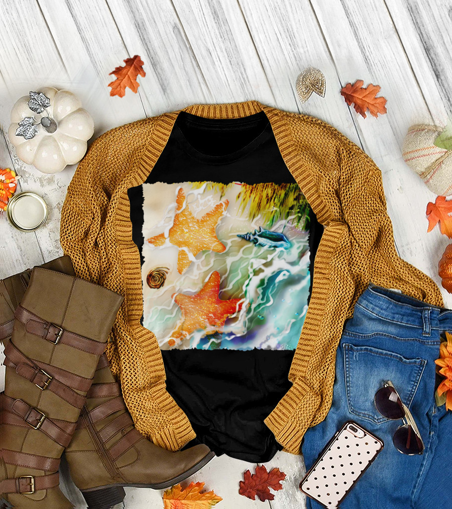 DreamE Near the Sea with Starfish and Shells T-Shirt