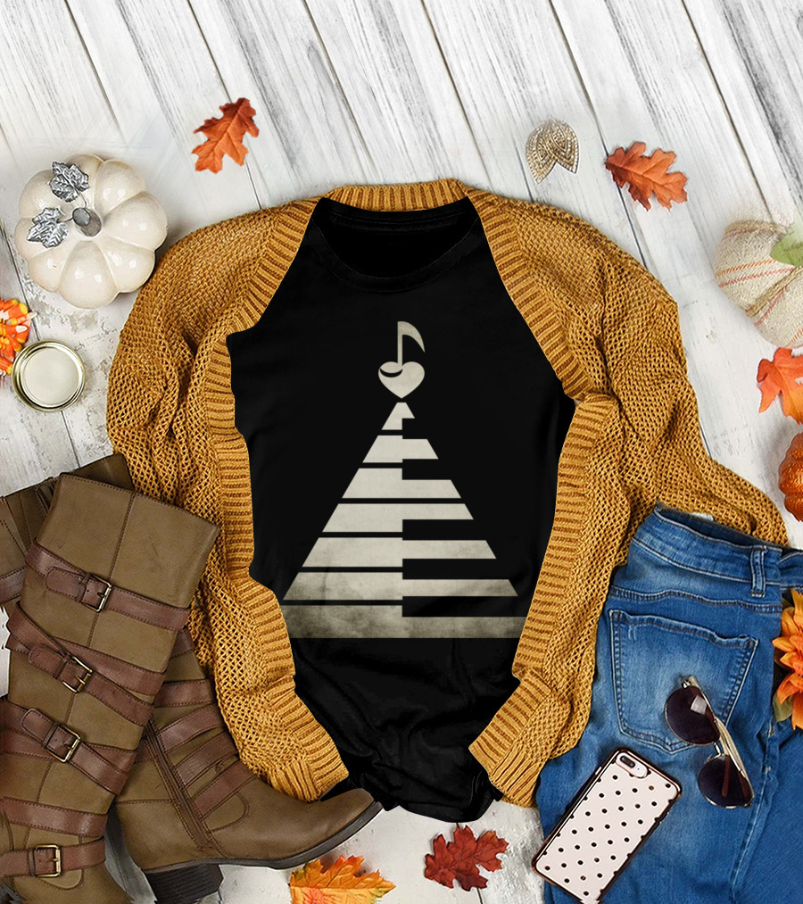 Piano Music Heart Note Pyramid T-Shirt