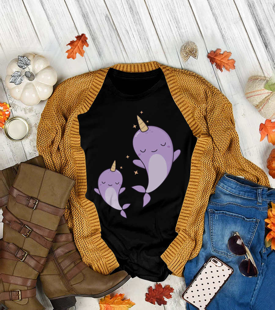 Kawaii Cute Narwhals Dreaming with Stars in the Ocean T-Shirt