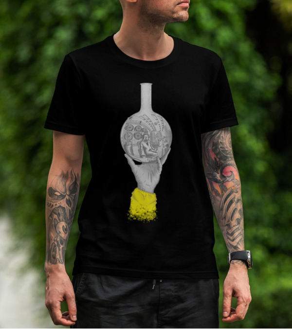 MC Heisenberg Breaking Bad Laboratory Hand Flask Scene T-Shirt