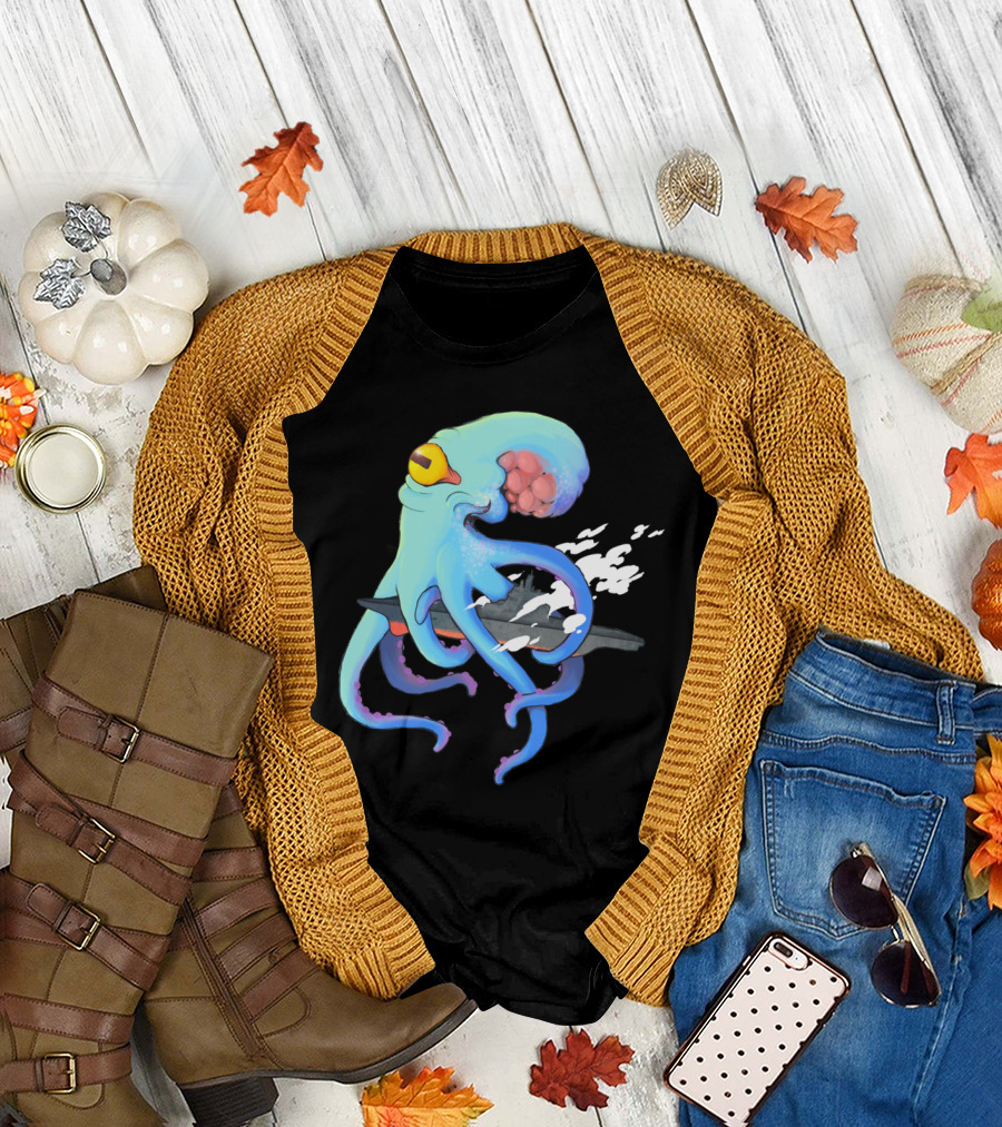I Love My Boat Octopus and Submarine Fantasy T-Shirt