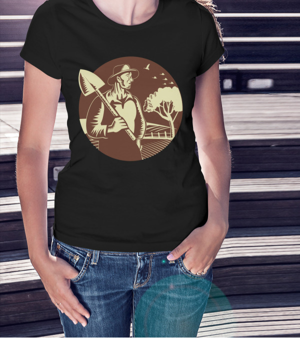 Organic Farmer Holding Shovel Farm Circle T-Shirt