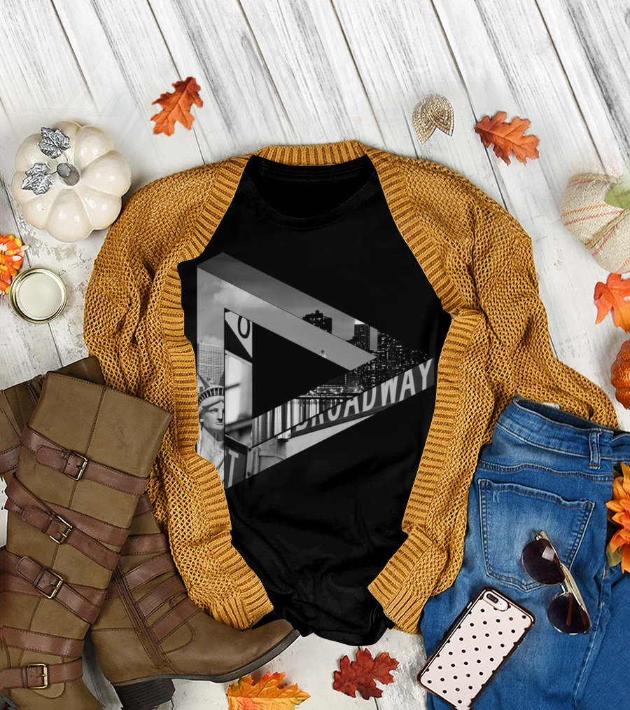 New York Broadway Liberty Optical Illusion T-Shirt