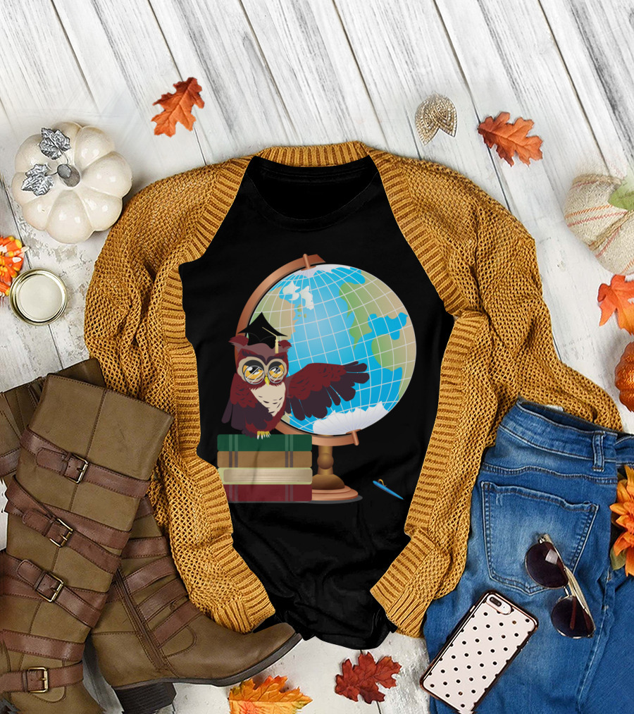 Owl Perched on Books with Mortarboard and Globe T-Shirt