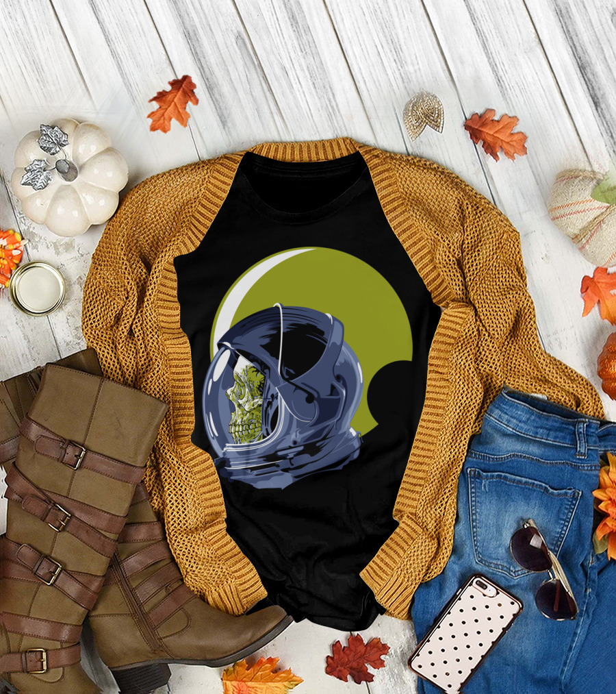 Lost In The Space Skull Astronaut Helmet T-Shirt
