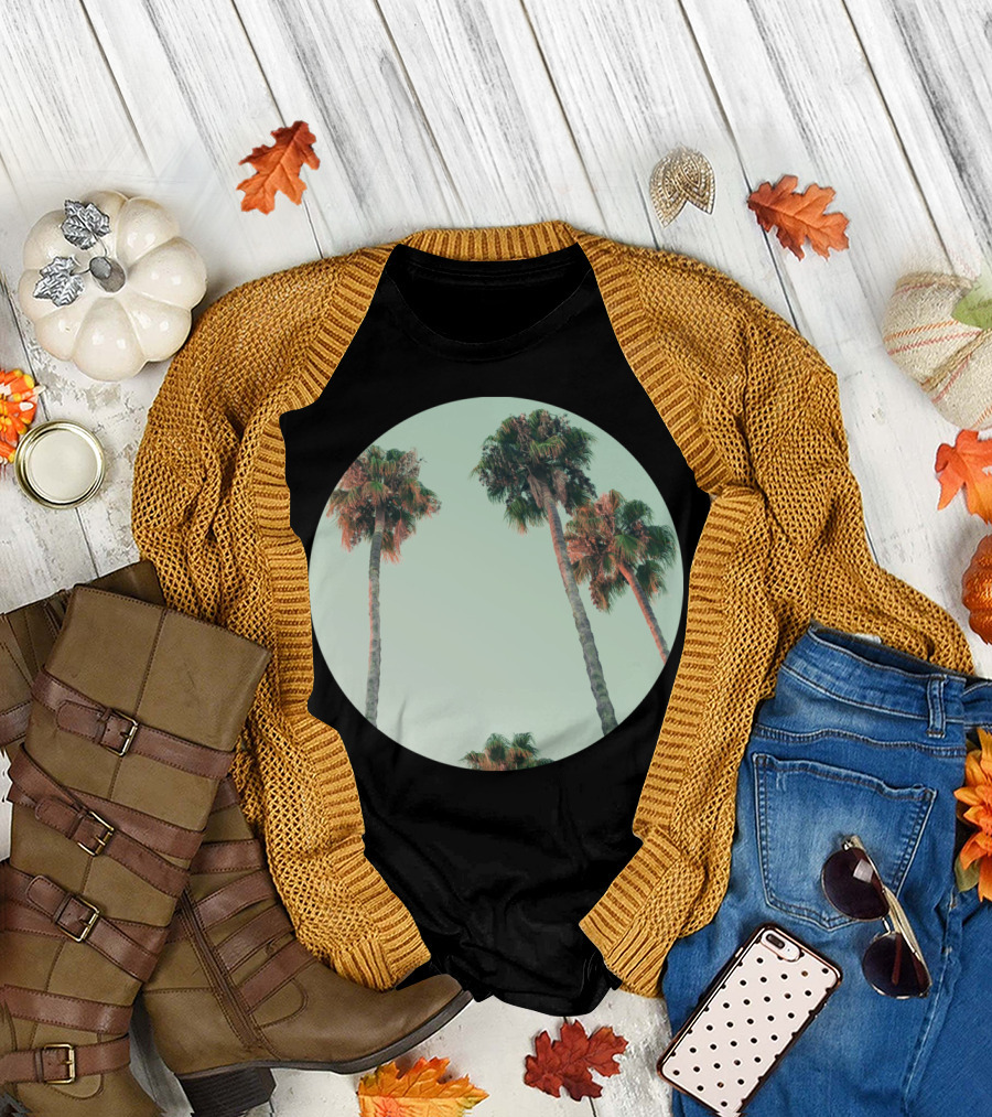 Palm Trees At Sunset Serene Sky Circle T-Shirt