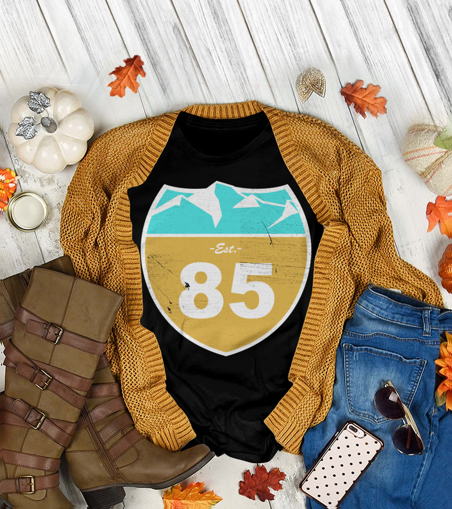 Retro Road Trip Est 85 Vintage Mountain Badge T-Shirt