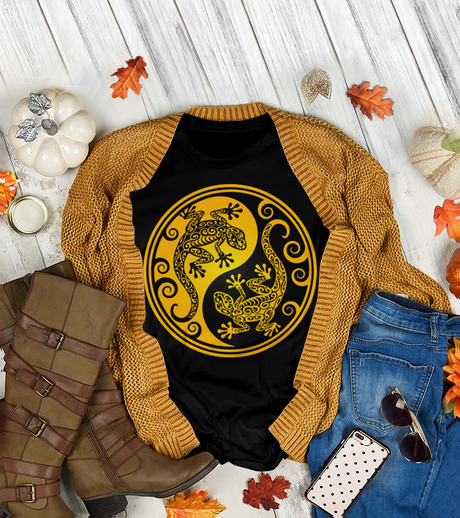 Yellow And Black Yin Yang Geckos Spiral T-Shirt