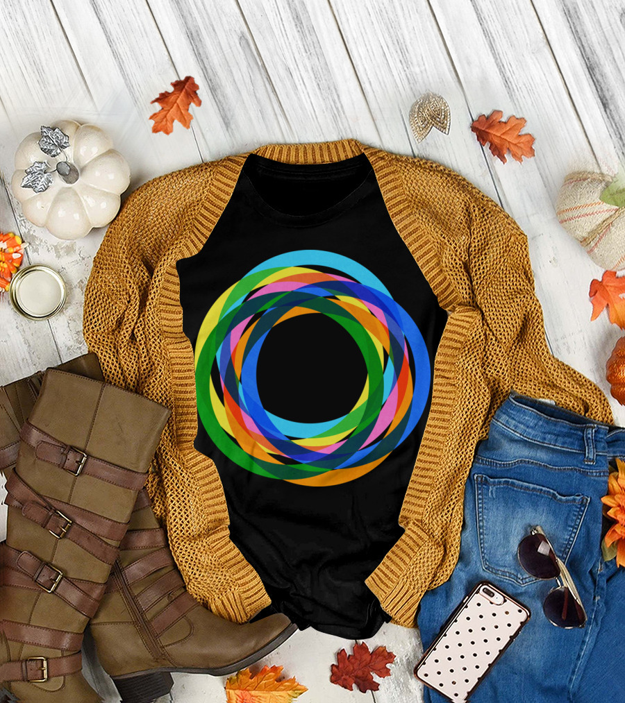 Retro Vibrant Overlapping Rainbow Circles T-Shirt