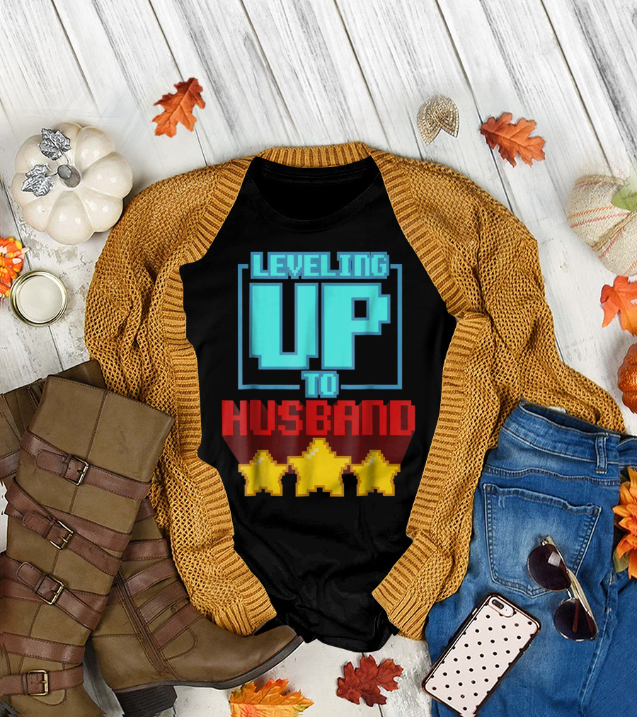 Leveling Up to Husband Engagement Bachelor Party Video Game Gamer T-Shirt