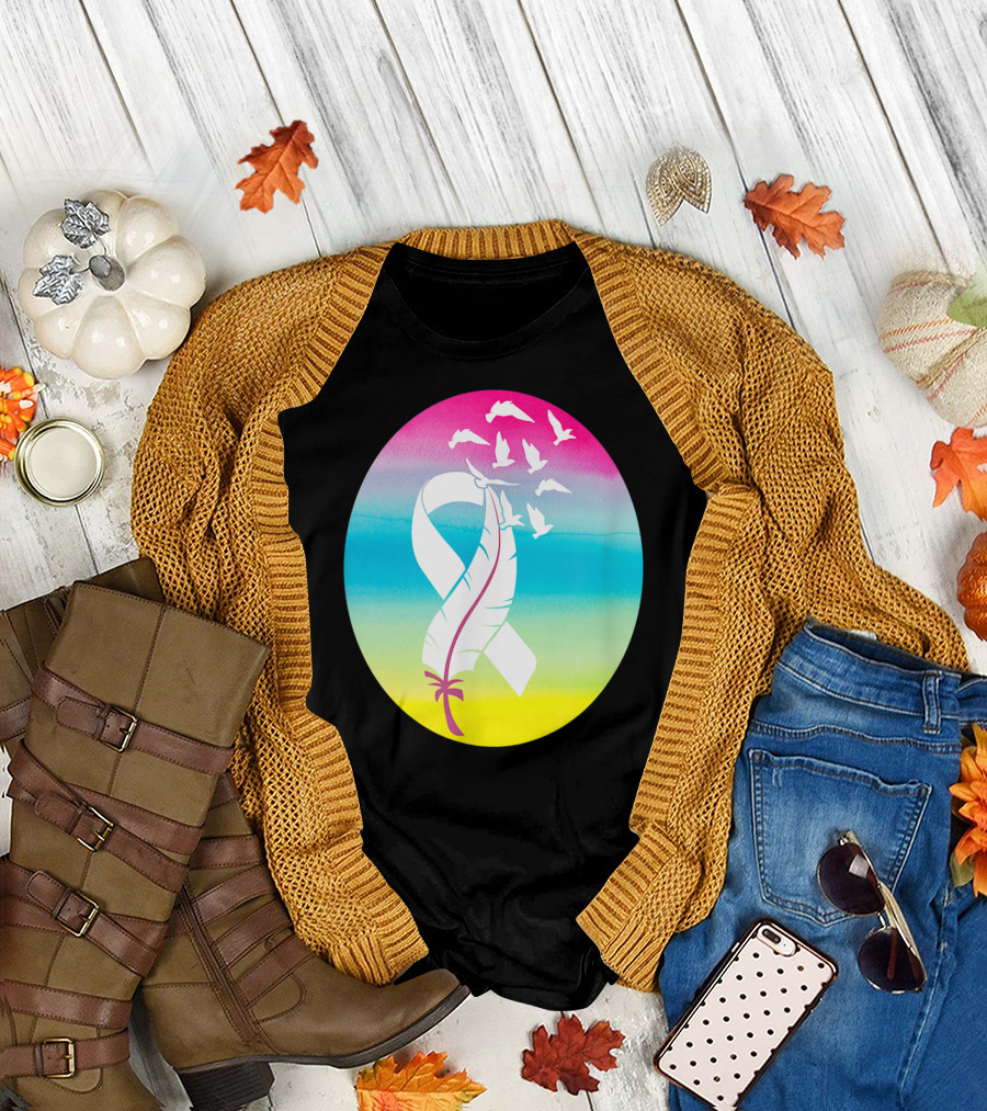 LUNG CANCER AWARENESS RIBBON WITH FEATHER AND FLYING BIRDS T-Shirt