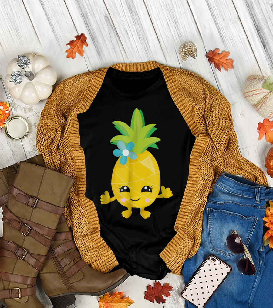 CUTE FUNNY UNIQUE PINEAPPLE CARTOON WITH FLOWER ACCESSORY T-Shirt