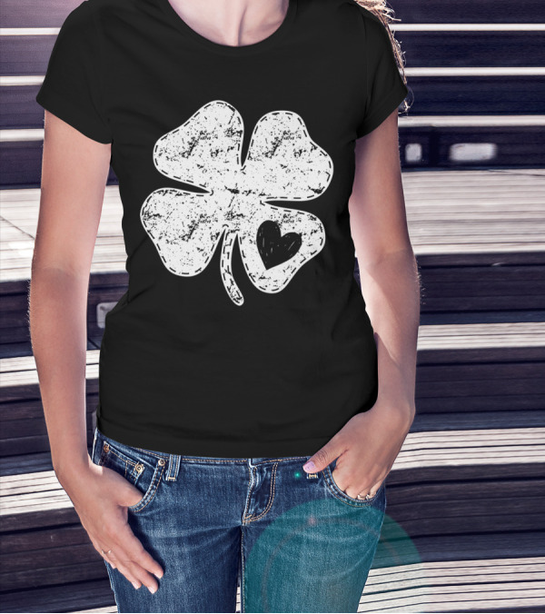 I Love Shamrock Heart St Patricks Day Four Leaf Clover Rustic Charm T-Shirt