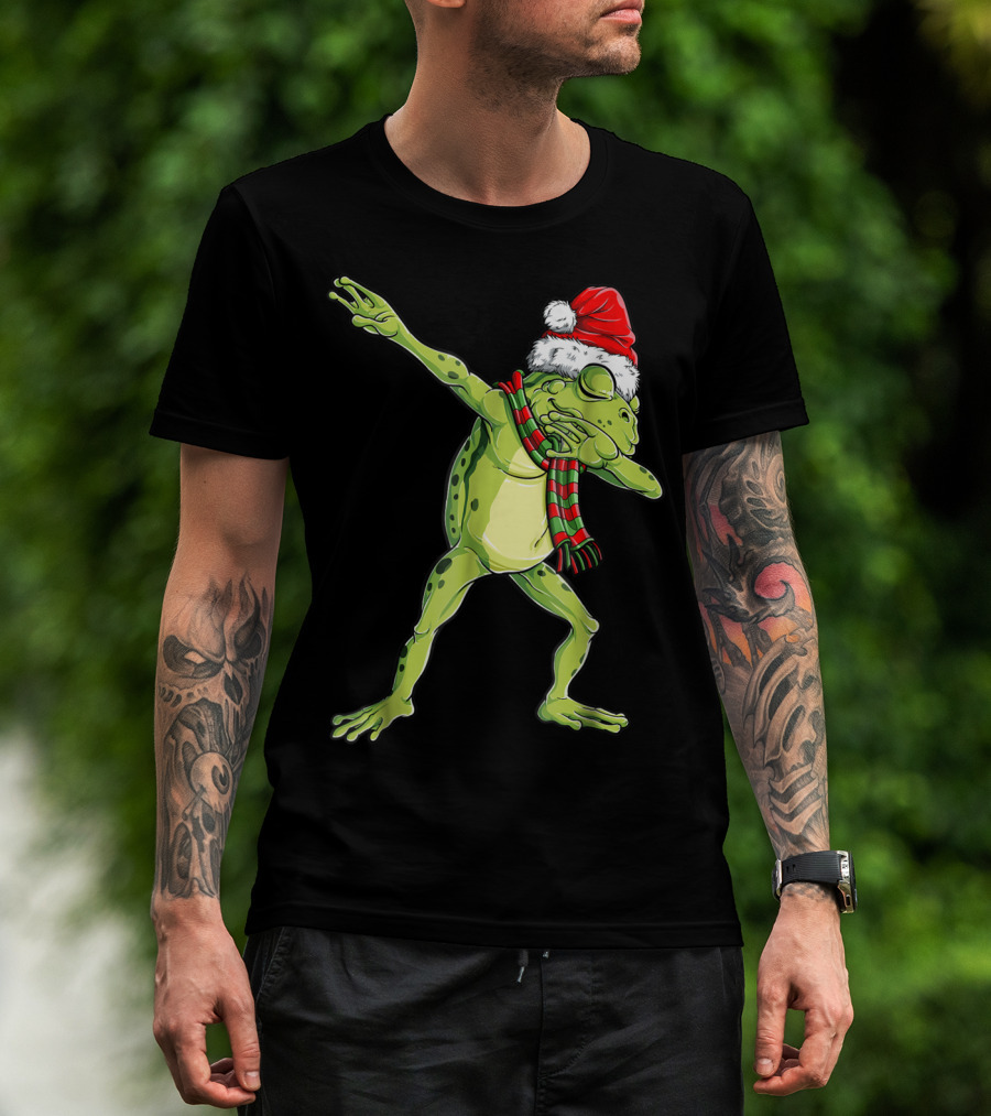 Christmas Dabbing Frog With Santa Hat And Scarf T-Shirt