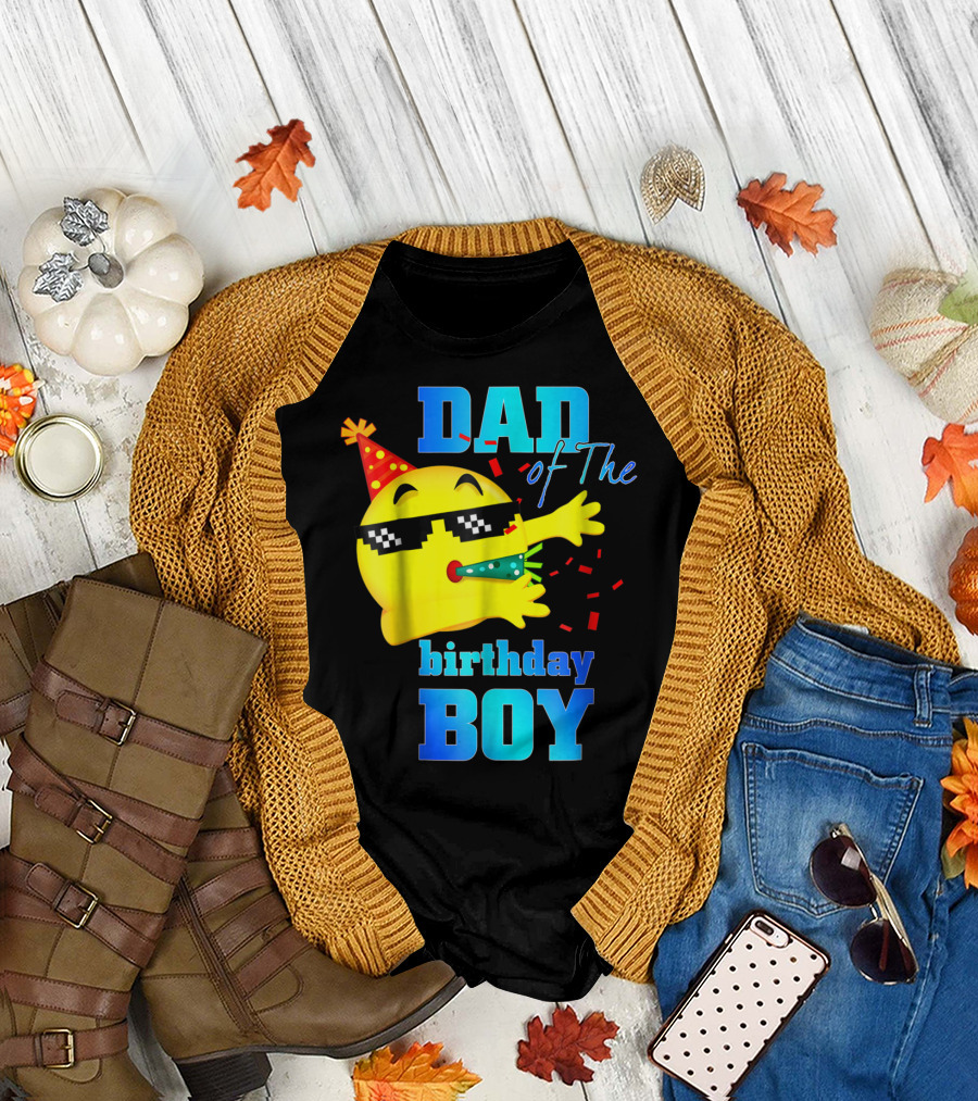 Dad of The Birthday Boy Dabbing Emoji with Party Hat and Confetti T-Shirt