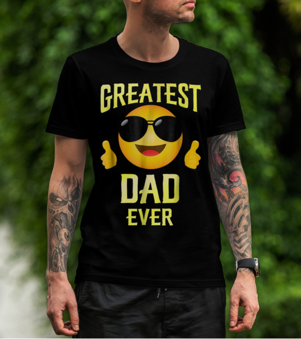 Fathers Day Greatest Dad Ever Emoji Thumbs Up Family68 T-Shirt