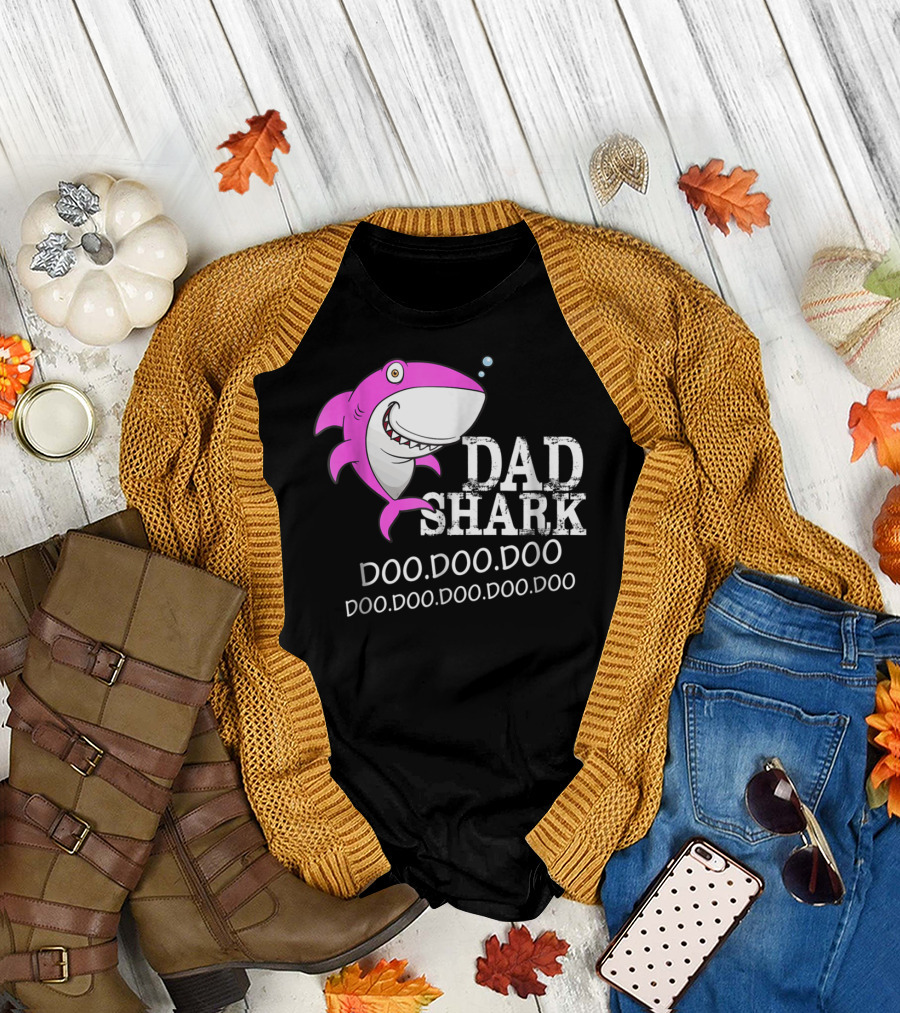 Dad Shark Doo Doo Doo Halloween Christmas Family Shark T-Shirt