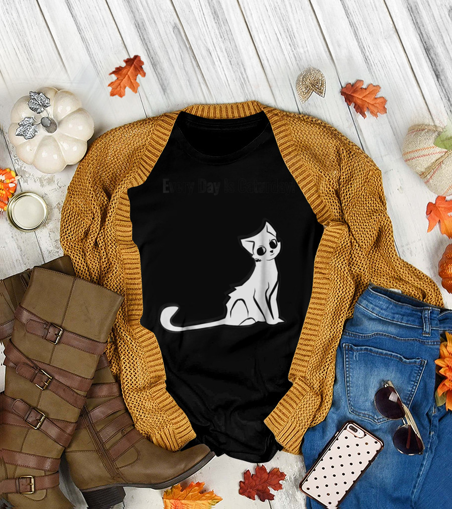 Every Day Is Caturday Cat Lover Cat Mom Dad T-Shirt