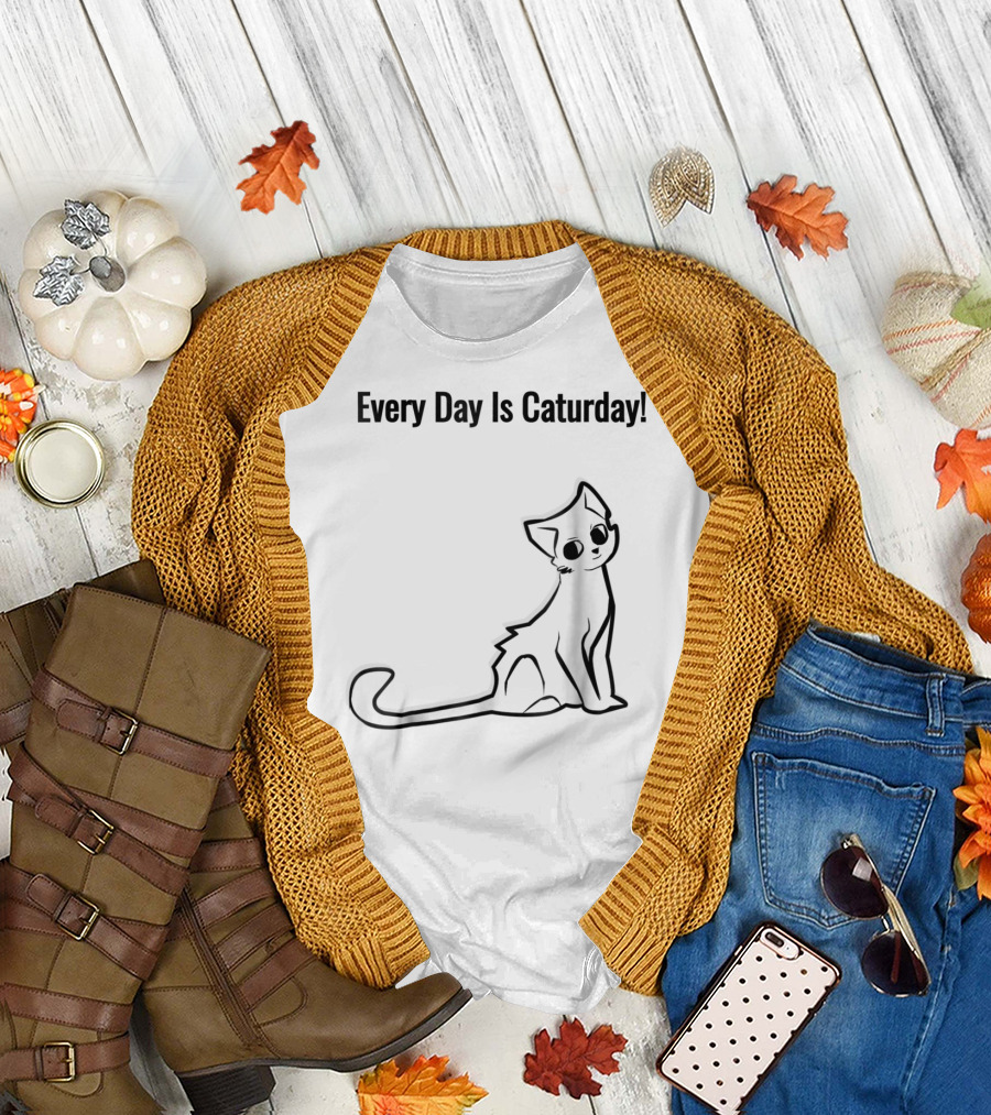 Every Day Is Caturday Cat Lover Cat Mom Dad T-Shirt
