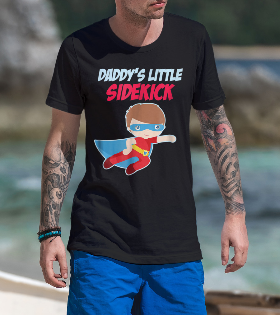 DADDYS LITTLE SIDEKICK Boys Cute Kid Dad Superhero Cape T-Shirt
