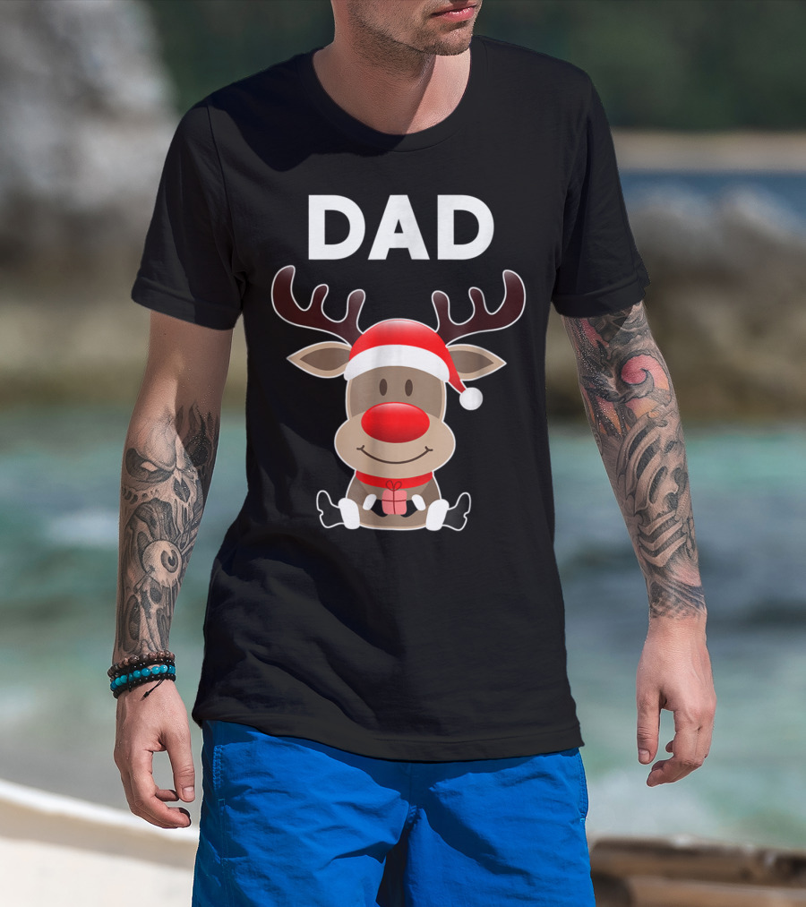 Dad Christmas Reindeer With Santa Hat And Gift T-Shirt