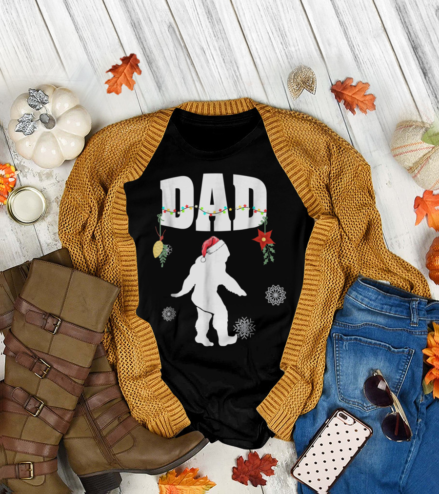 Dad Bigfoot Santa Christmas Family Matching T-Shirt