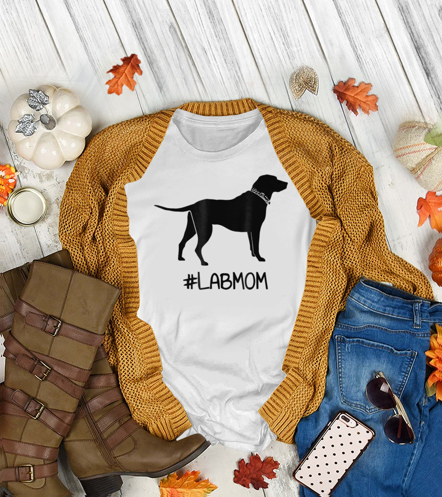 LABMOM Hashtag Lab Mom Labrador T-Shirt