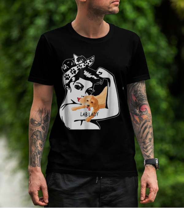 Labrador Retriever Lady Funny Mom Birthday Lab Lady T-Shirt