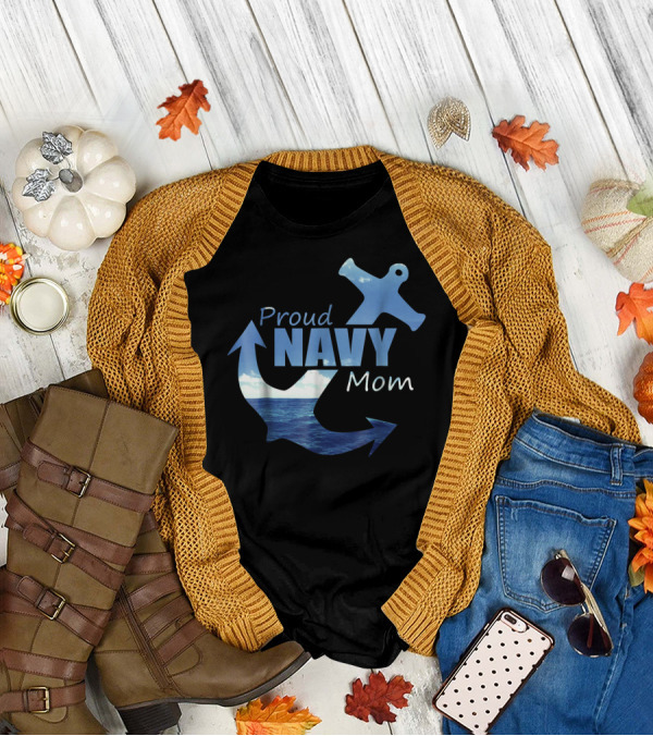 Proud Navy Mom Anchor Ocean T-Shirt