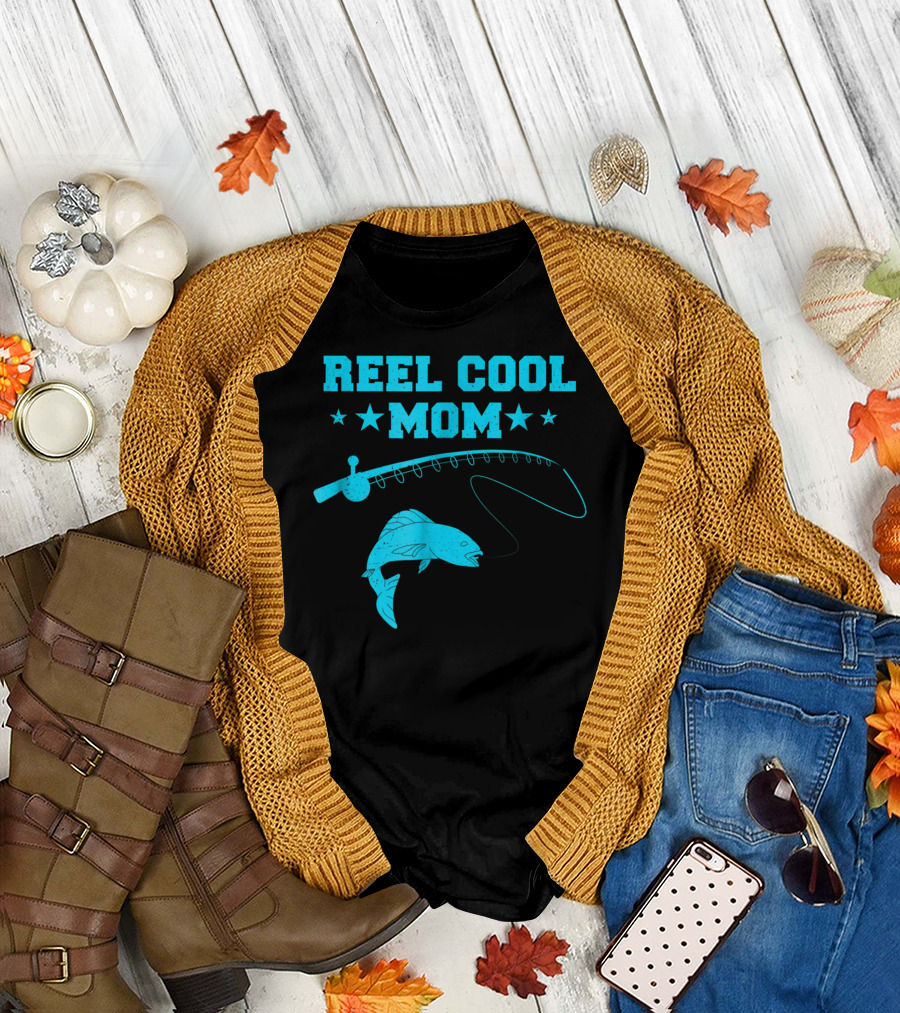 Reel Cool Mom Fishing Rod Fish Angler Fisherman T-Shirt