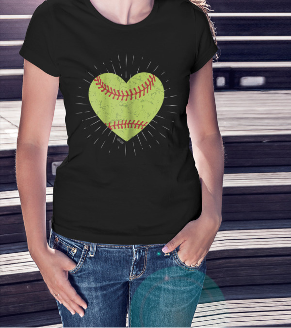 Softball Distressed Heart Cute Mom Love T-Shirt