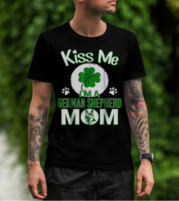 Kiss Me I'm A German Shepherd Mom Shamrock Paw Prints T-Shirt