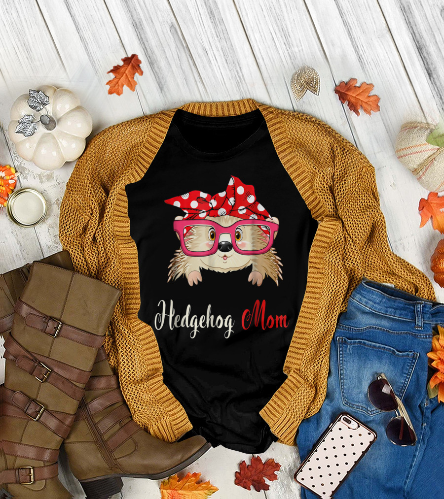 Hedgehog Mom Awesome Present54 Cute Glasses Polka Dot Bow T-Shirt