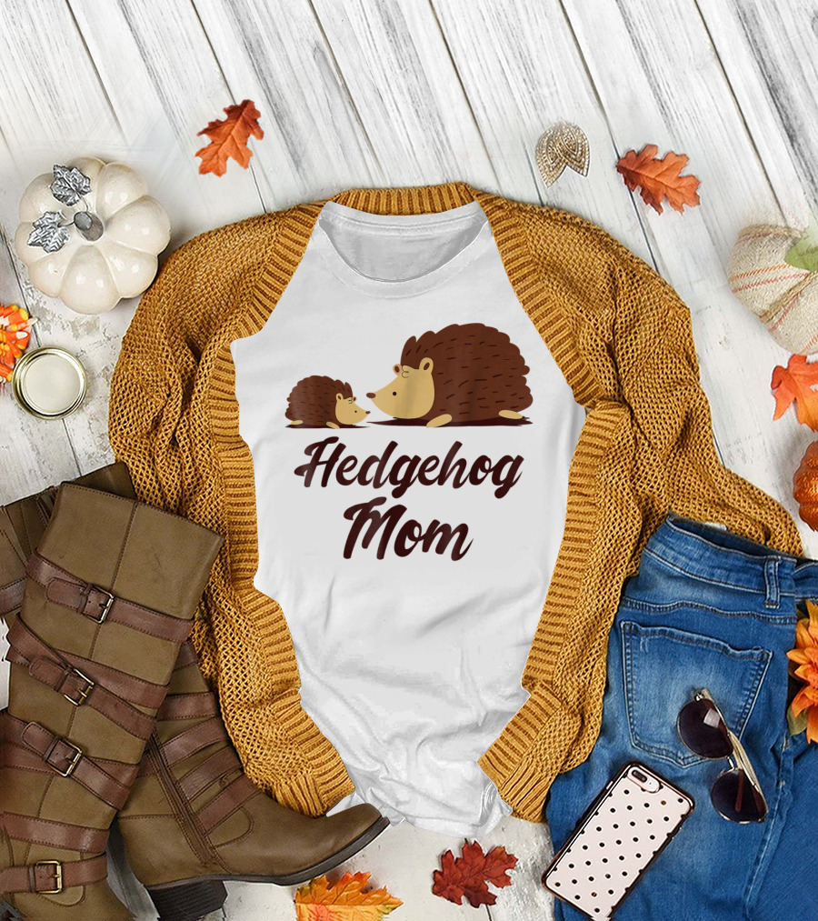 Hedgehog Mom with Cute Hedgehog T-Shirt