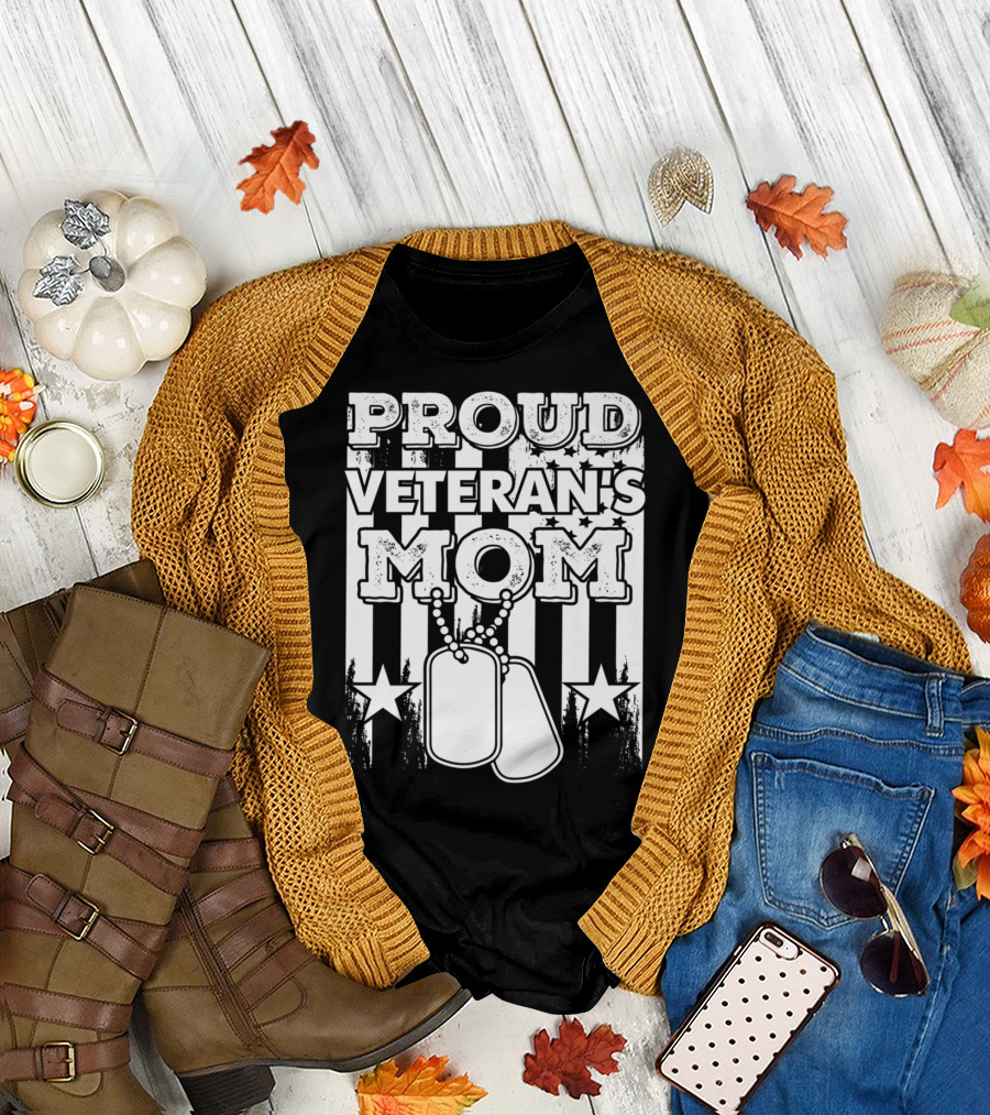 Proud Veteran's Mom Military Dog Tags T-Shirt