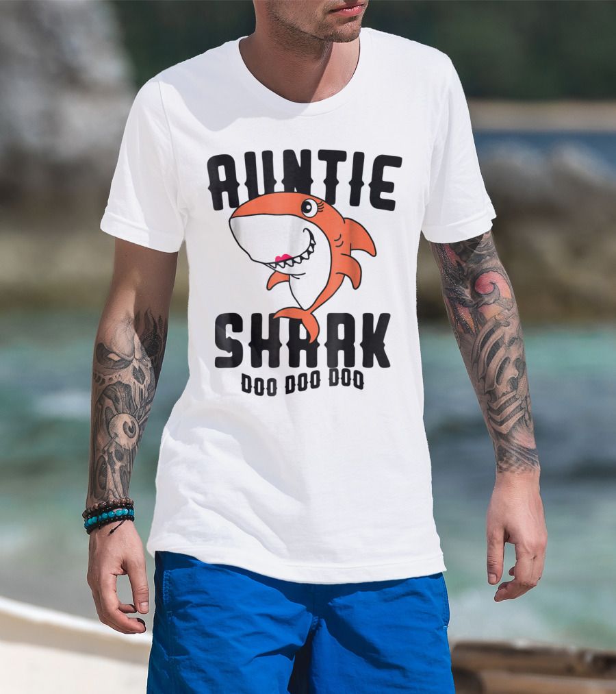 Auntie Shark Doo Doo Doo Mom Grandma Halloween Christmas T-Shirt