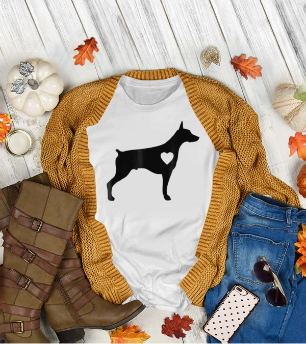 Doberman Heart Love Silhouette Dog Mom90 T-Shirt