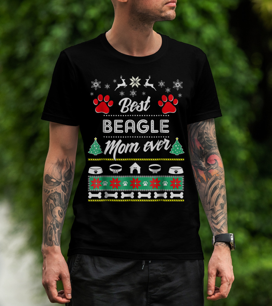 Best Beagle Mom Ever Christmas Paw Print Snowflakes T-Shirt