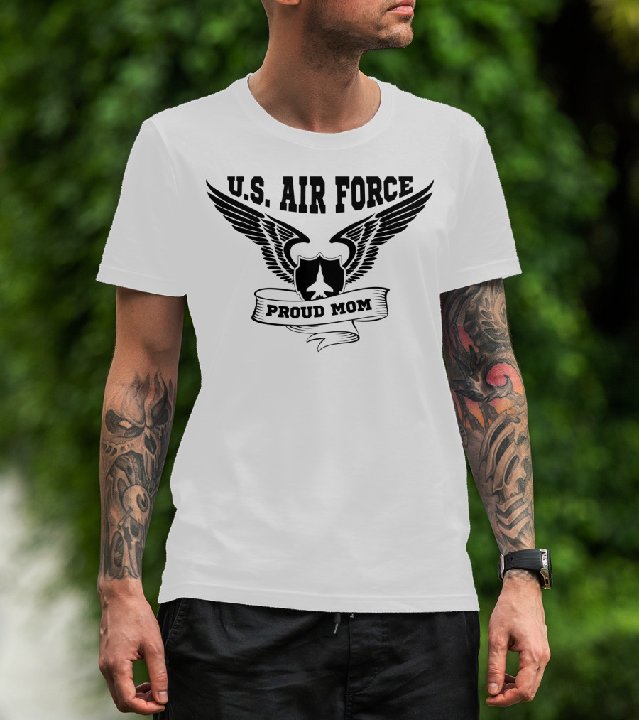 U.S. Air Force Proud Mom Winged Emblem T-Shirt