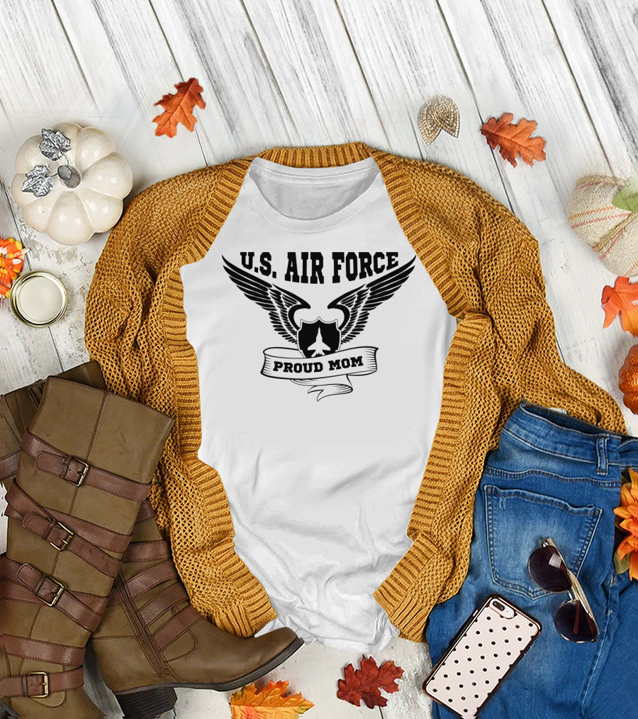 U.S. Air Force Proud Mom Winged Emblem T-Shirt