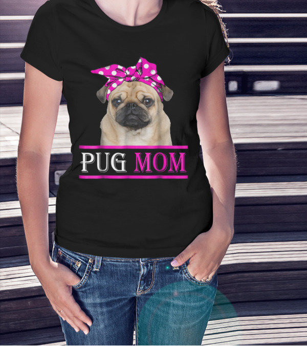 Pug Mom Cute Dog With Pink Polka Dot Bow T-Shirt