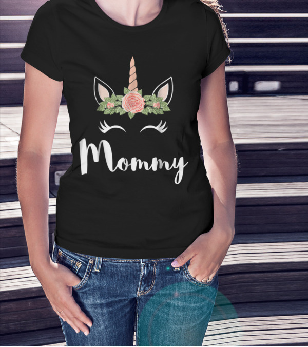 Mommy Cute Unicorn Face Mommy Flower Crown T-Shirt